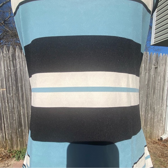 Tank NWT - Picture 2 of 3